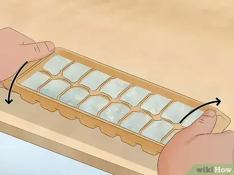 Image titled Remove Ice Cubes From a Tray Step 2