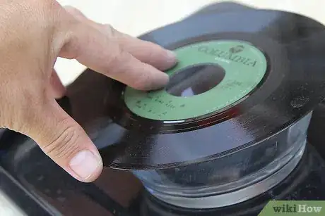 Image titled Make Bowls out of Vinyl Records Step 6