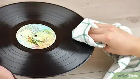 Image titled Clean Vinyl Records Step 14