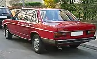 4-door sedan (rear view)