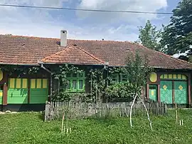 Wooden house in Pădurani