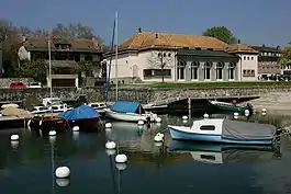 Coppet port