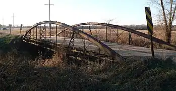 County Line Bowstring near Hollis, Kansas39°39′14″N 97°34′23″W﻿ / ﻿39.65389°N 97.57306°W﻿ / 39.65389; -97.57306﻿ (County Line Bowstring Bridge)