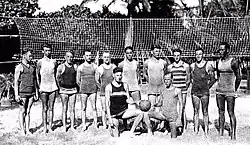 Image 22Beach volleyball players at the Outrigger Canoe Club in Hawaii, ca. 1915 (from Beach volleyball)