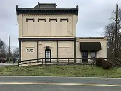 Former Altamahaw mill store building