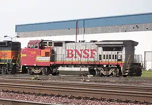 GE Dash 8-40BW locomotive, BNSF Railway #566.