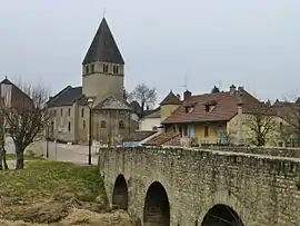 The church and bridge in Genouilly