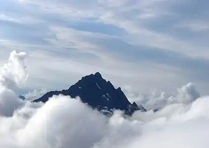 26. The Golden Hinde is the highest summit of Vancouver Island.