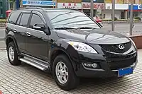 A pre-facelift Haval H5 front.