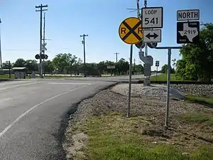 View northwest at FM 2919 and Loop 541 junction