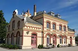 Levanger station, facing the tracks.