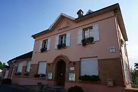 The town hall in Les Petites-Loges