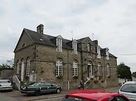 The town hall in Passais