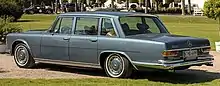 From left to right: A, B1, B2, and C-pillars, with small quarter glass in front door (Mercedes-Benz 600)