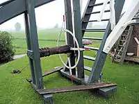 Platform, known in Dutch as a kruibank, for the operation of a capstan wheel to turn the sails into the wind