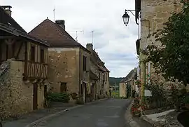 The main street in Monsac