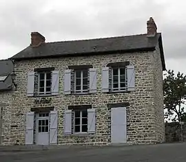 The town hall of Montautour