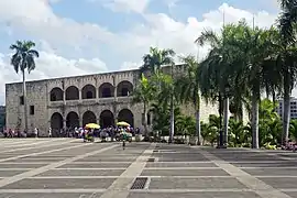 Alcázar de Colón and Plaza de España