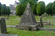 Pyramidal tomb of the stonemason John Bryan.