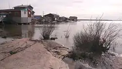 Dwellings in Behchokǫ̀ on the shore of Great Slave Lake