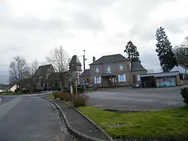 The town hall and church in Yzengremer